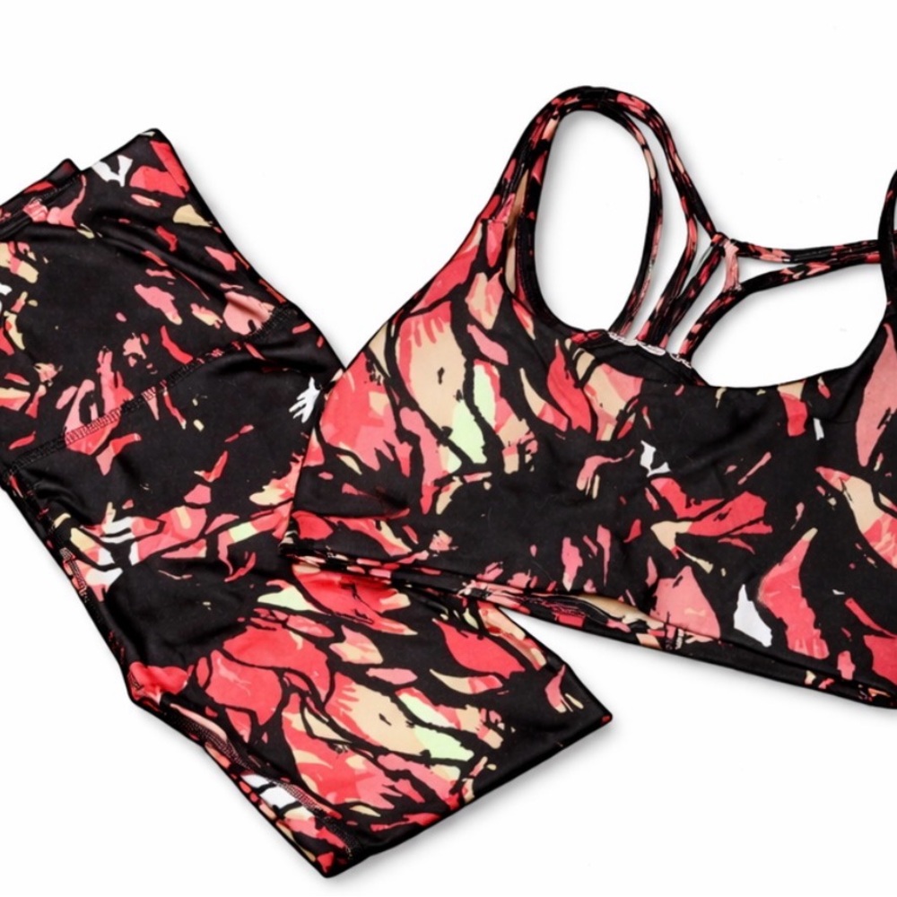 Fabletics: Vibrant Navy and Pink Sports Bra by Marika